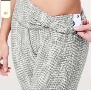 Lululemon cropped leggings